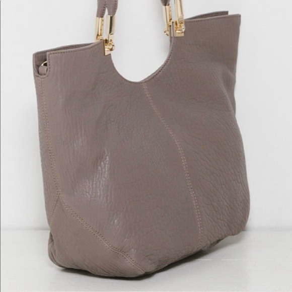 Elizabeth and James Cynnie Tote - Picture 2 of 2